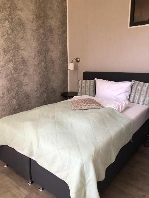 Ferienwohnung Alte Schule 22 Am Saseler Markt 2 Schlafzimmer & Baeder Hochwertig Hamburg-Harburg Exteriör bild