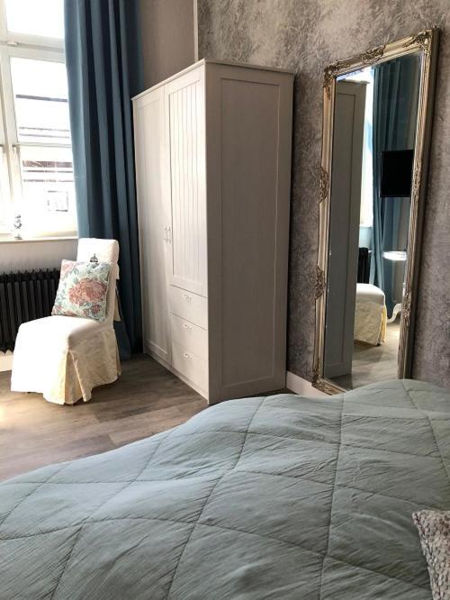 Ferienwohnung Alte Schule 22 Am Saseler Markt 2 Schlafzimmer & Baeder Hochwertig Hamburg-Harburg Exteriör bild